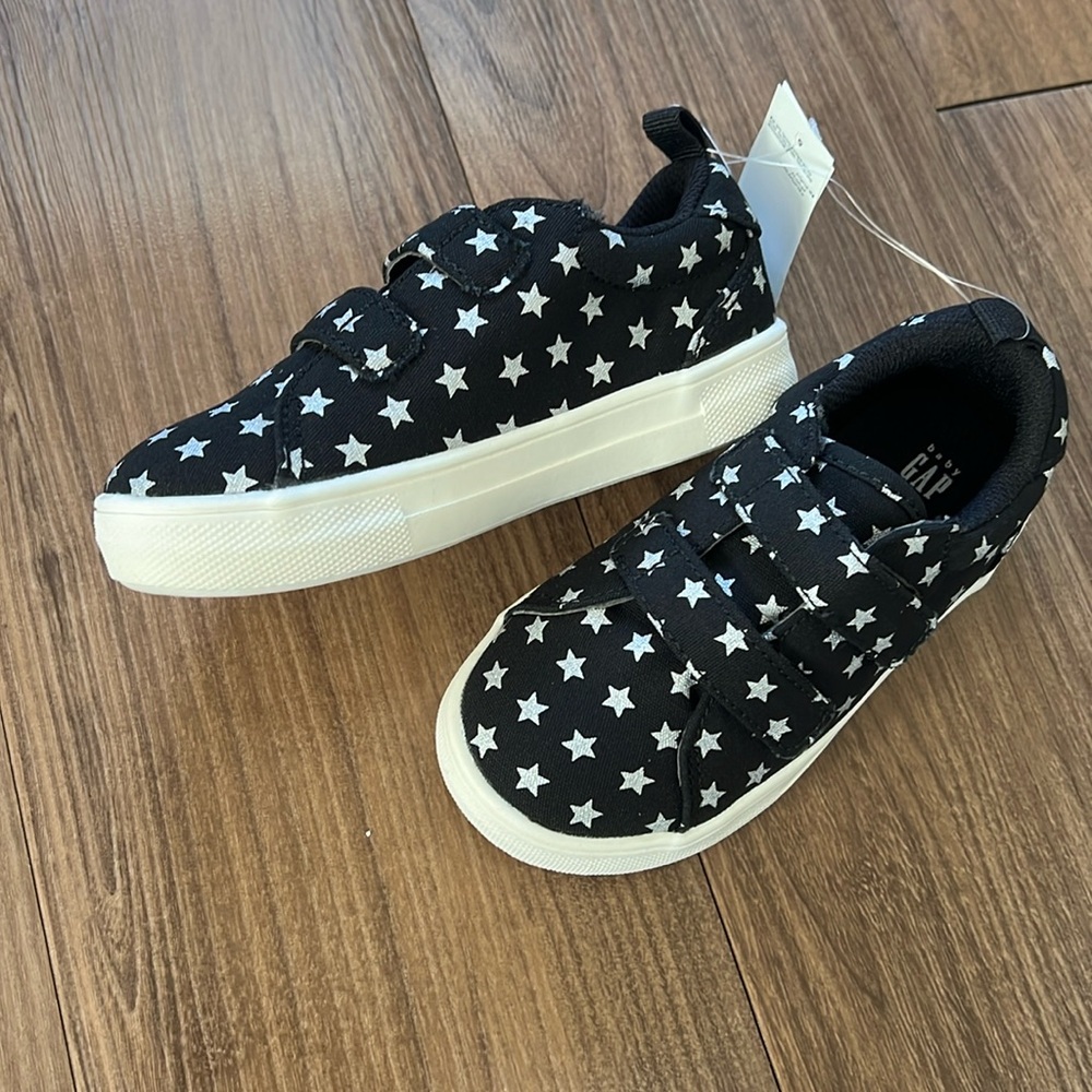 NWT GAP Child Navy Blue Shoes with Stars - Velcro Fasteners